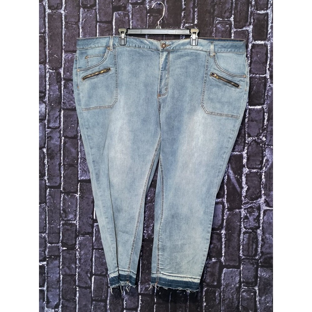 Ashley Stewart Stretch Jeans Womens Size 30 Light Blue Raw Hem Casual Wear